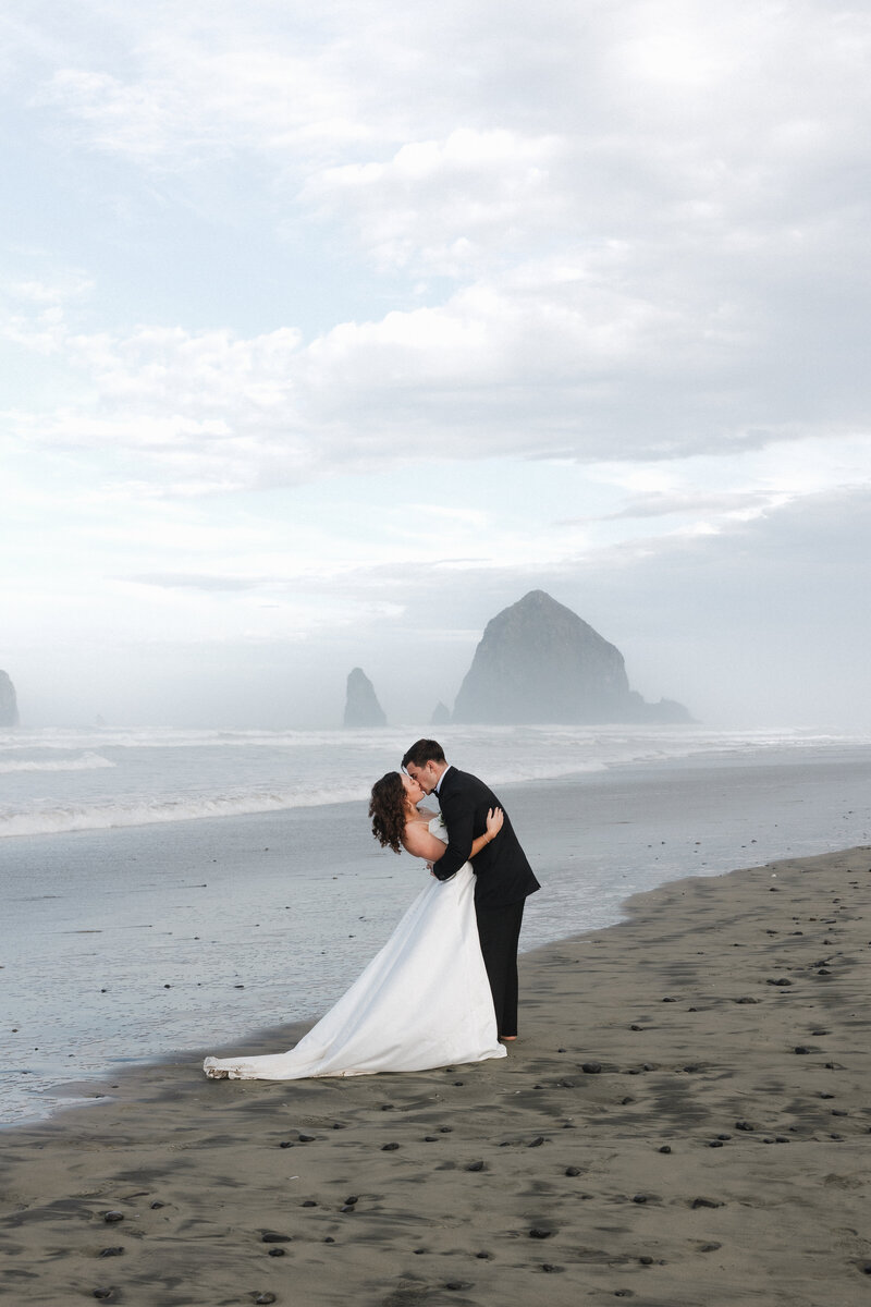 Dreamy Oregon Coast elopement at Cannon Beach