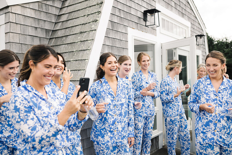 J + J - Julia Getting Ready (Ellen Sargent Photography)-23