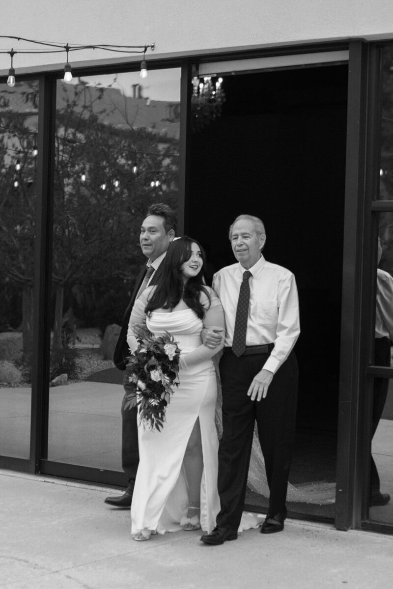 classic-and-documentary-style-wedding-photography-193