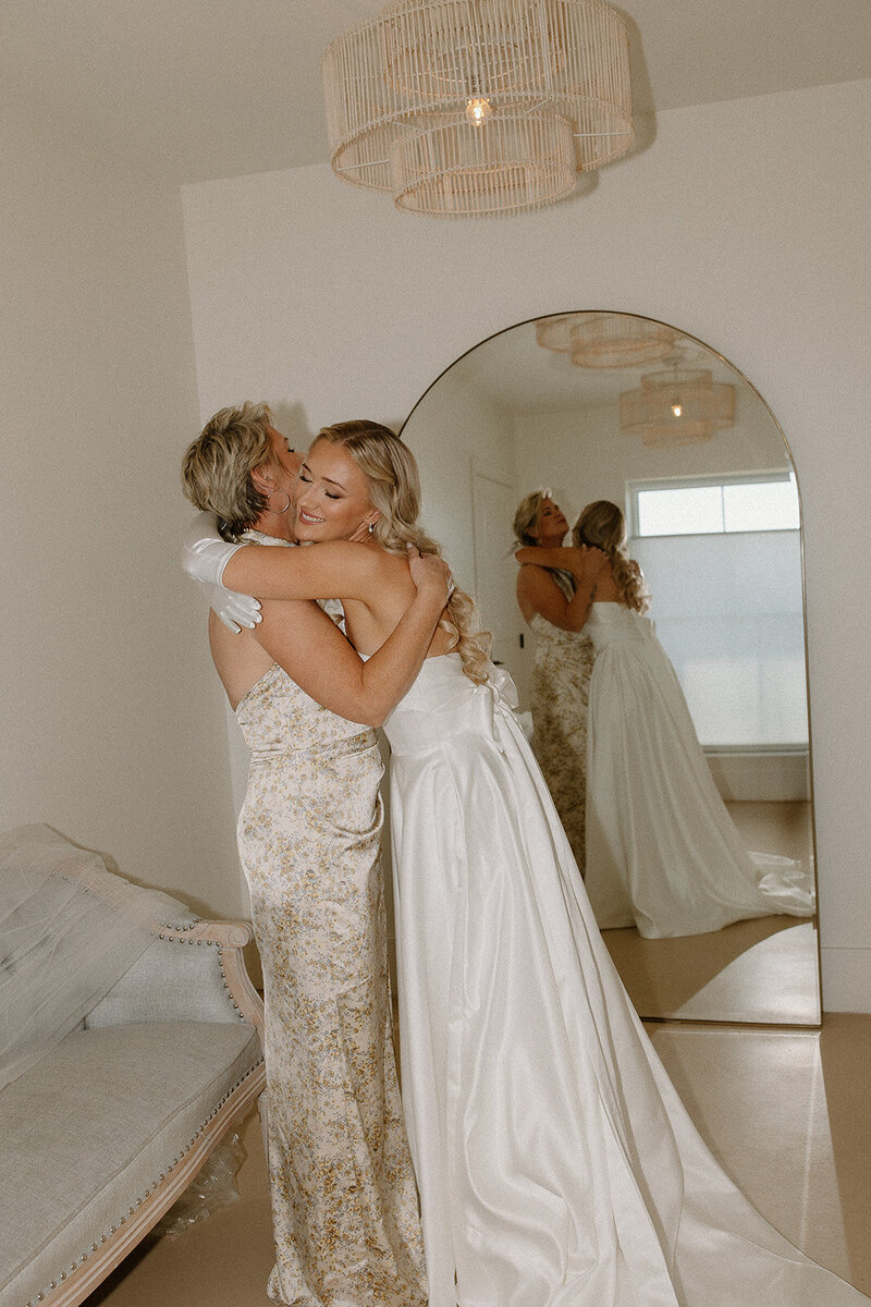 jami-oliver-wedding-preview-taylorraephotofilm-29