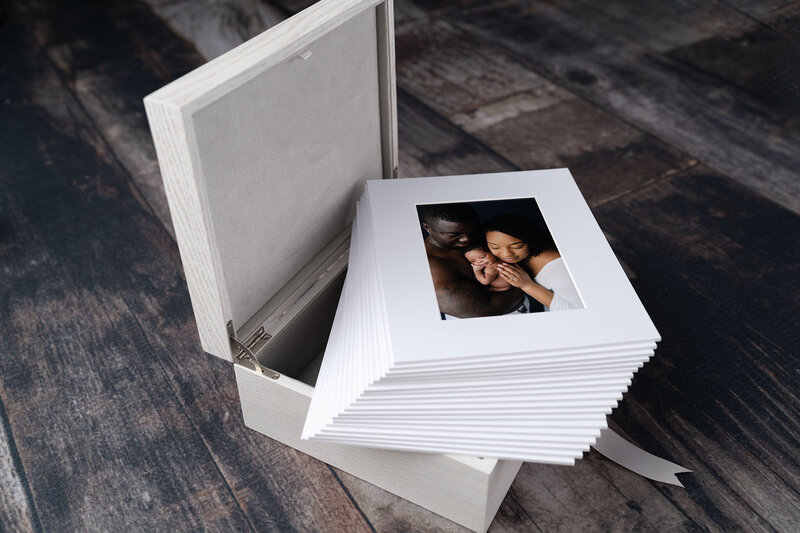 White_story_box_11x14_inside_box_family_image_website