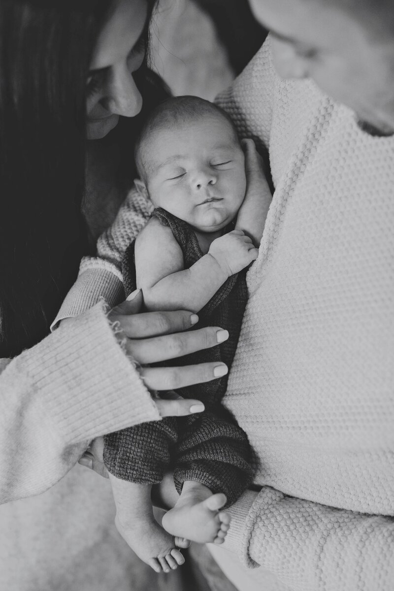 resizedtorontoebabynewbornphotographer_3