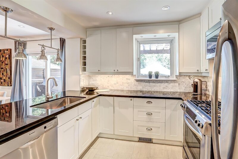 16-Kitchen-4