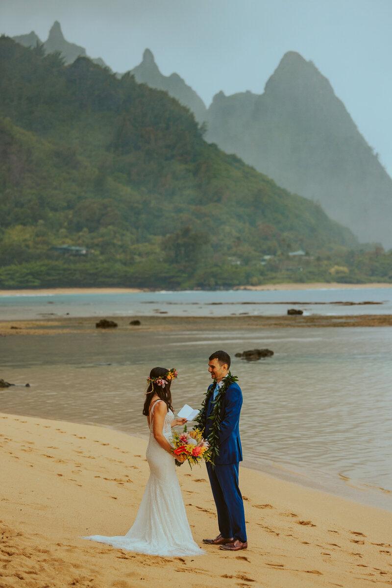 hawaii-elopement-photographer-uncharted-elopements1