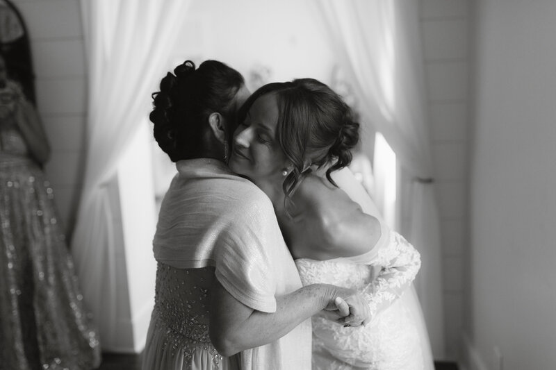 mustard seed gardens indy indianapolis noblesville indiana wedding photographer bellagio florals something blue stylists-27