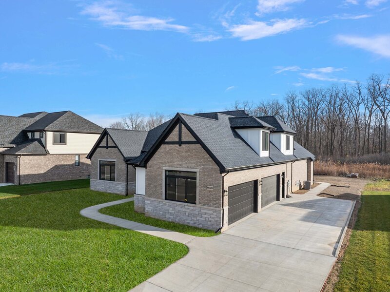 03-66528 Meadowlands Ct-4