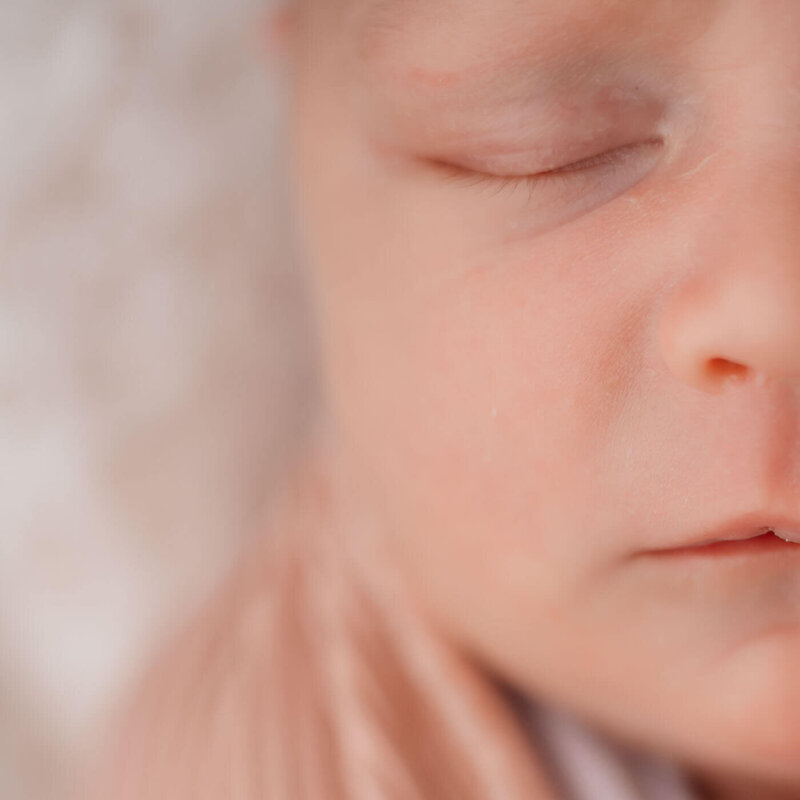 ARP NEWBORN STUDIO POSED EVERLY 11