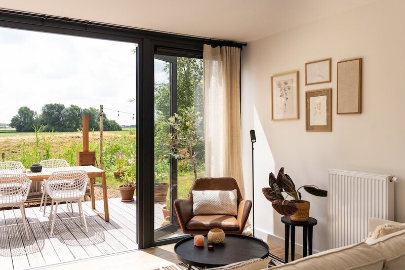 binnenlocatie fotoshoot noord-holland, foto studio noord-holland, video studio Noord-Holland huren, filmlocatie Noord-Holland huren, fotostudio noord-holland, workation locatie, workation Nederland, Waddenzee vakantie, vakantiehuis Waddenzee,   workation Nederland, werkvakantie, christelijke werkvakantie, vakantie noord-holland, vakantiehuis Zandvoort, vakantiehuis met vaatwasser, vakantiewoning noord holland, vakantie park noord holland, vakantie noord holland aan zee, vakantie park noord holland, vakantiehuisje aan zee noord holland, vakantie park schoorl, vakantiehuis met tuin, vakantiehuis Nederland, vakantiehuisje nederland, tui workation, workation november, workation tui, vakantie zzp, werken op vakantie, werk vakantie, werkreis