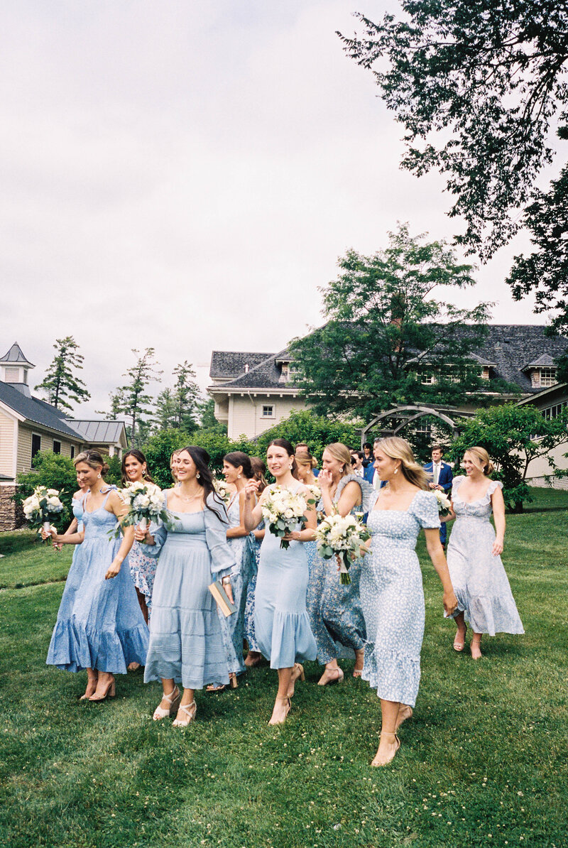 bridesmaids at hildene