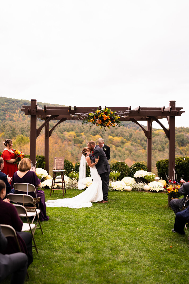 warfield-house-inn-berkshire-wedding-photography-45