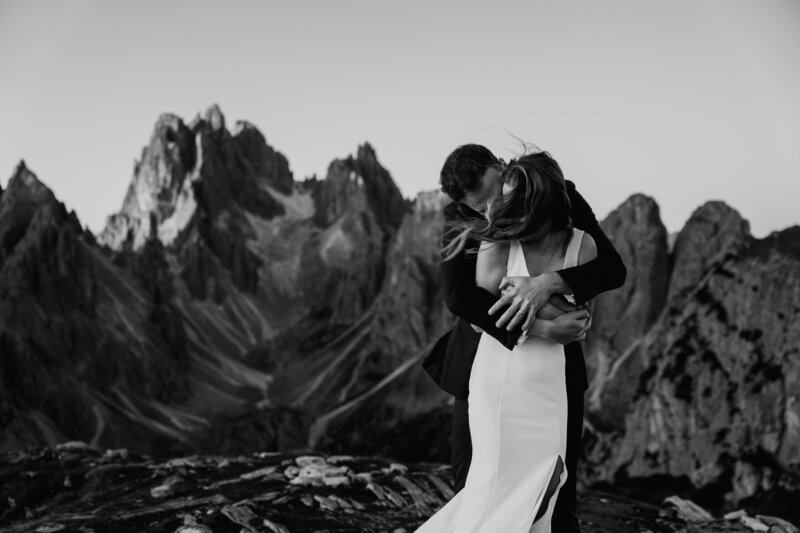 Couple eloping at Cadini di Misurina