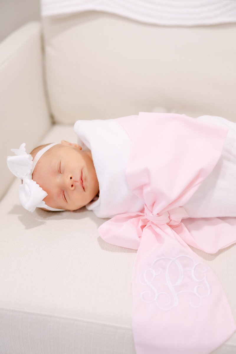 kelsee-risler-photography-new-york-newborn-photographer-in-home-buffalo-sophia-plaister-newborn-98