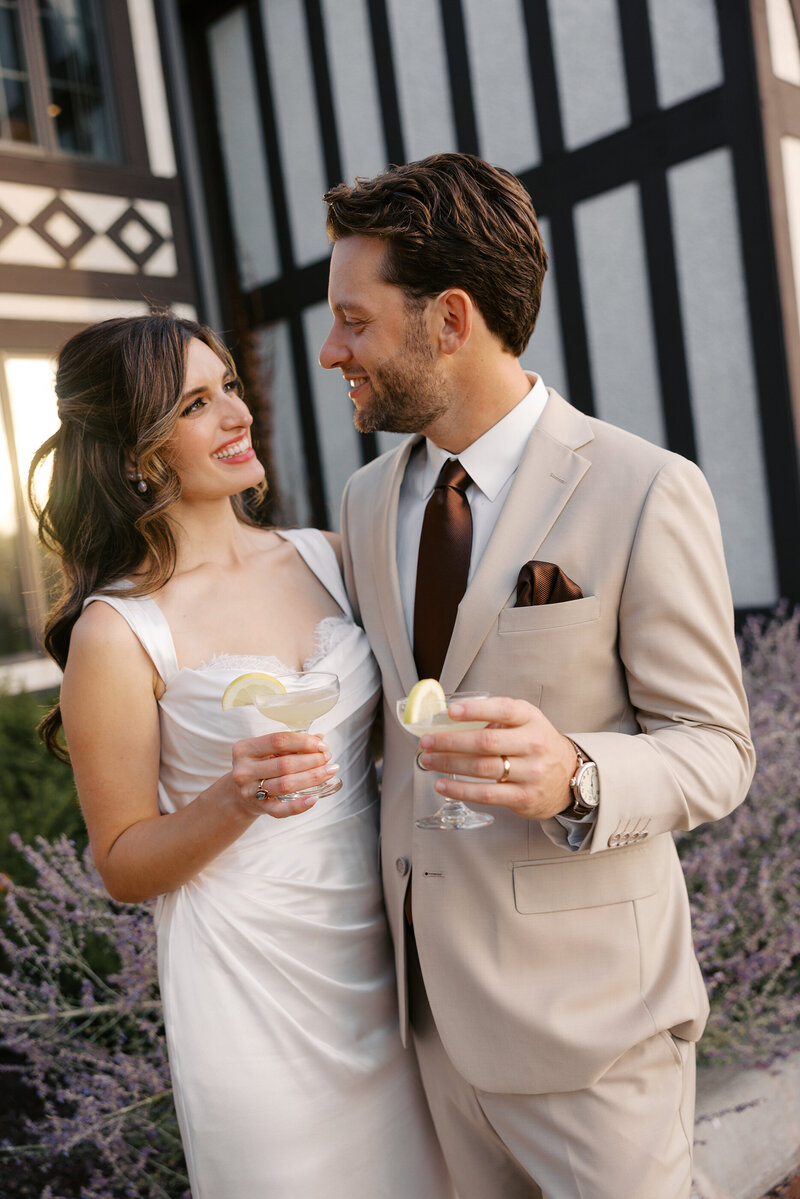 interlachan wedding photographer in minneapolis