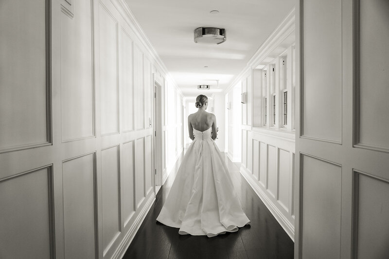 lace wedding dress of seattle bride