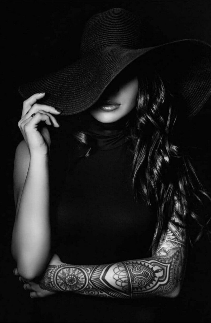 intuitive dating coach and certified private investigator behind The Clair Agency