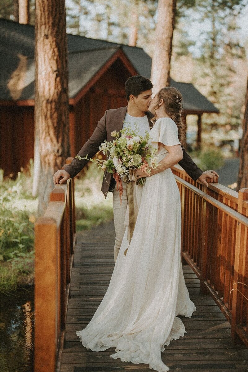 five-pines-sisters-bend-oregon-elopement-curated-mess-co-21