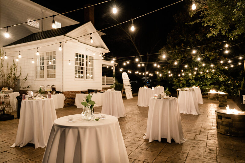 al fresco dinner