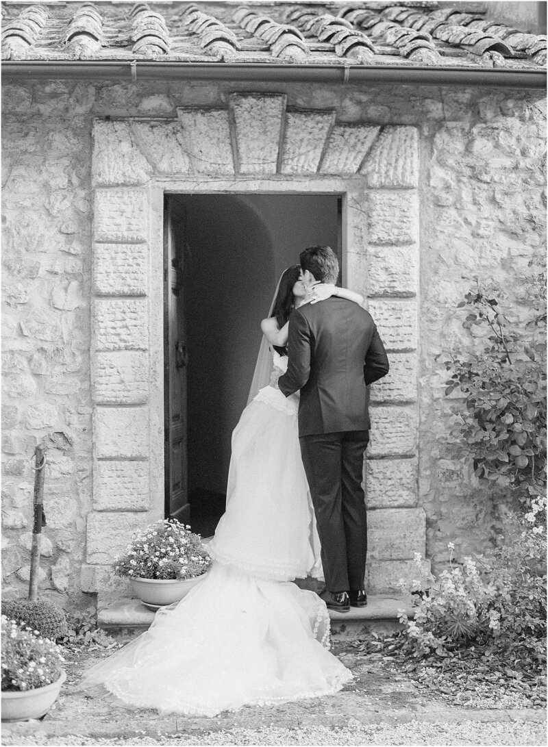 alexandra vonk - wedding at villa di Ulignano Tuscany_055