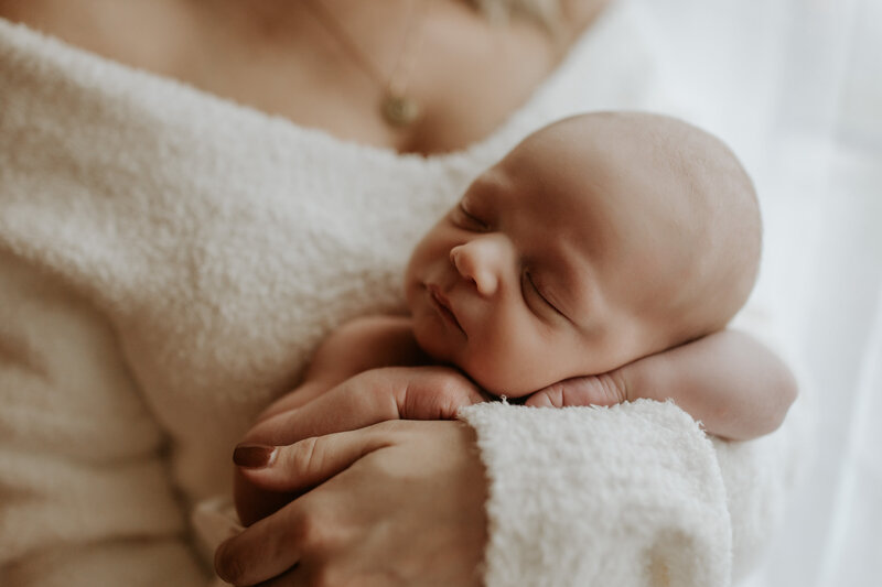 Chicago-Lifestyle-Newborn-Photographer-11