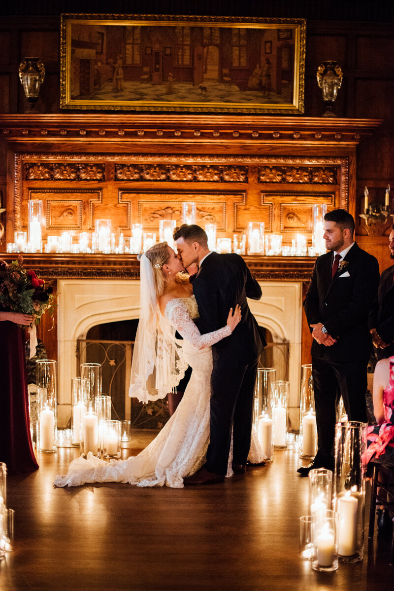 Romantic Thornewood Castle wedding photos taken by local Seattle Wedding Photographer, Rebecca Anne Photography.