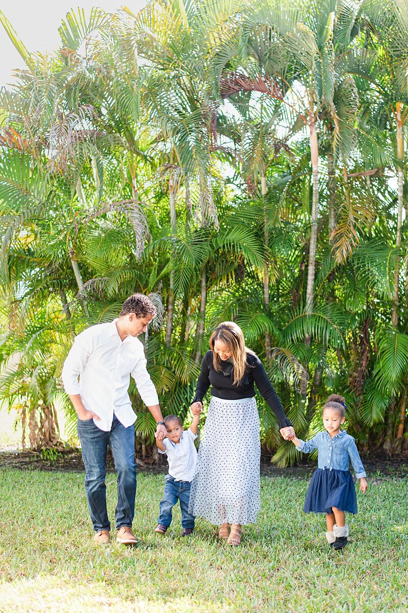 Gallery-11-28-20 Joelle-157MSuarezPhotography