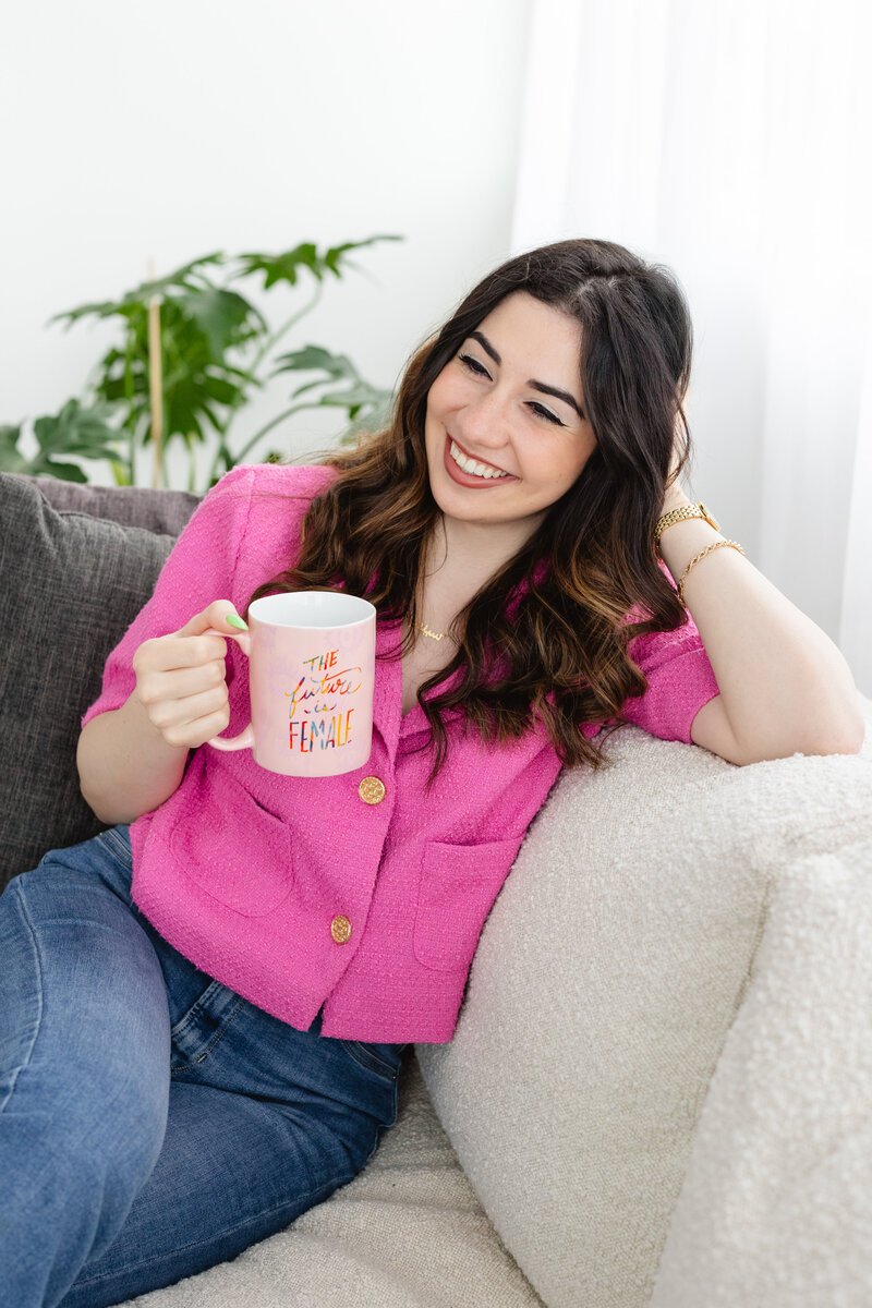 Cynthia in casual wear as she lounge at the photography studio