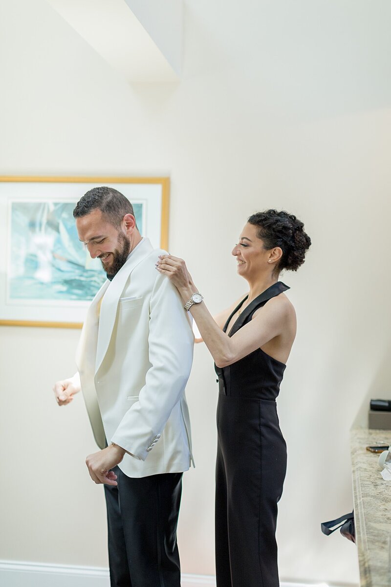 Inn-at-Gray-Barns-wedding-Groom-Getting-Ready-52