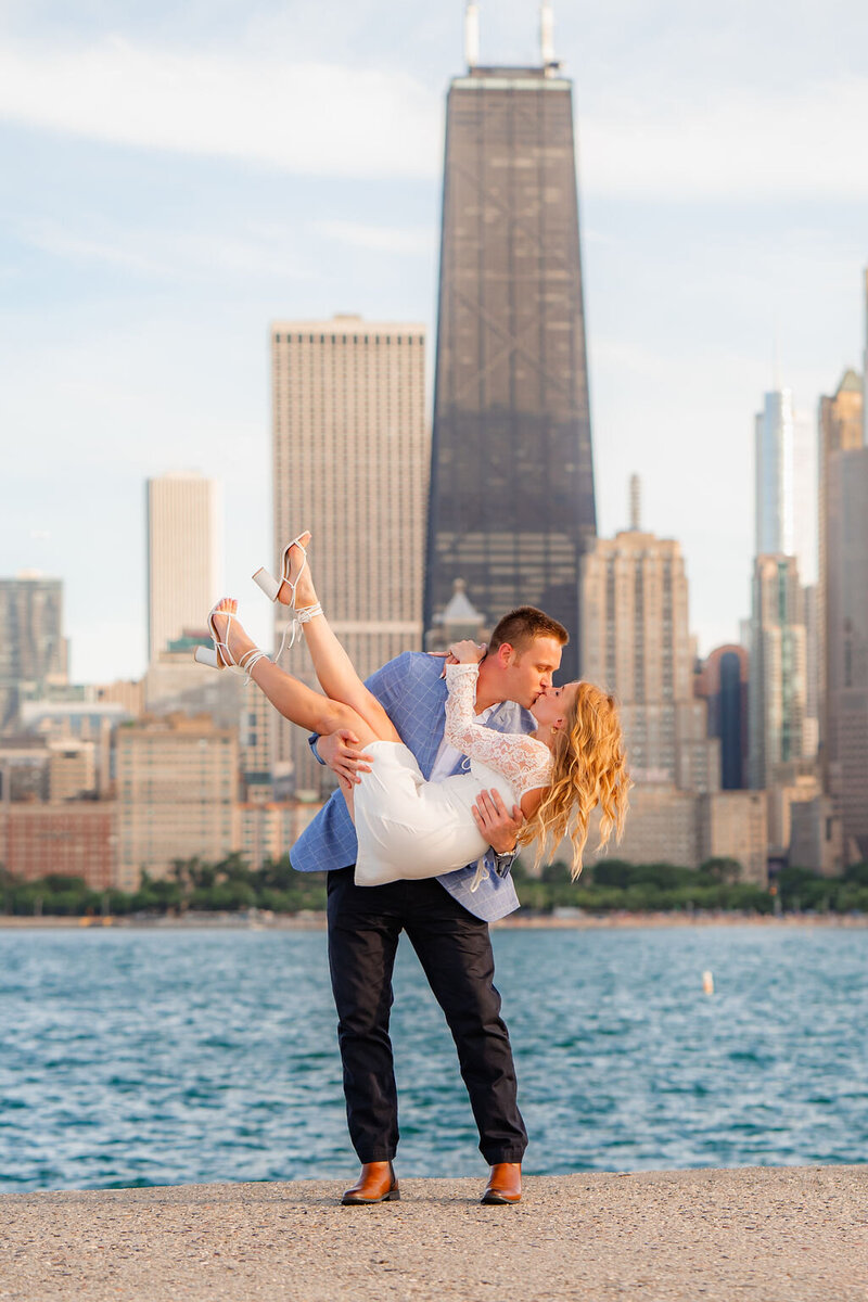 chicago-sailboat-engagement-session (18)