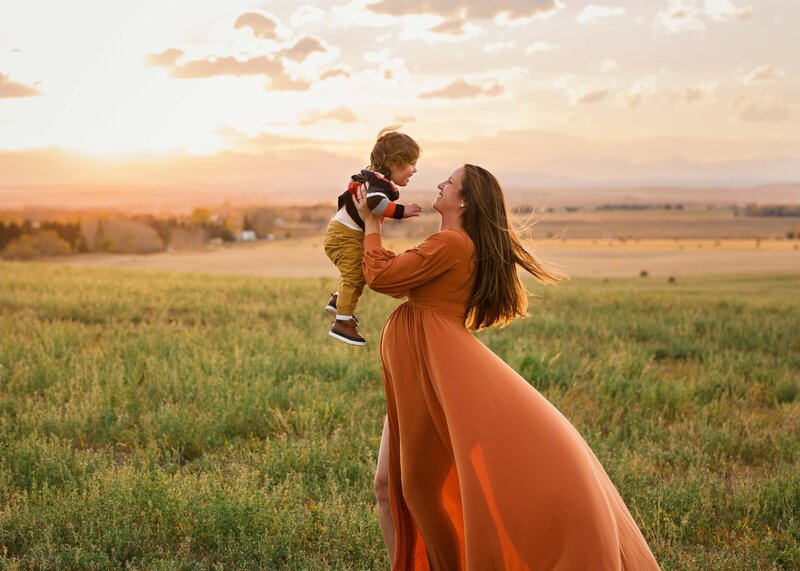 Calgary Maternity Photographer - Belliam Photos - Stephanie