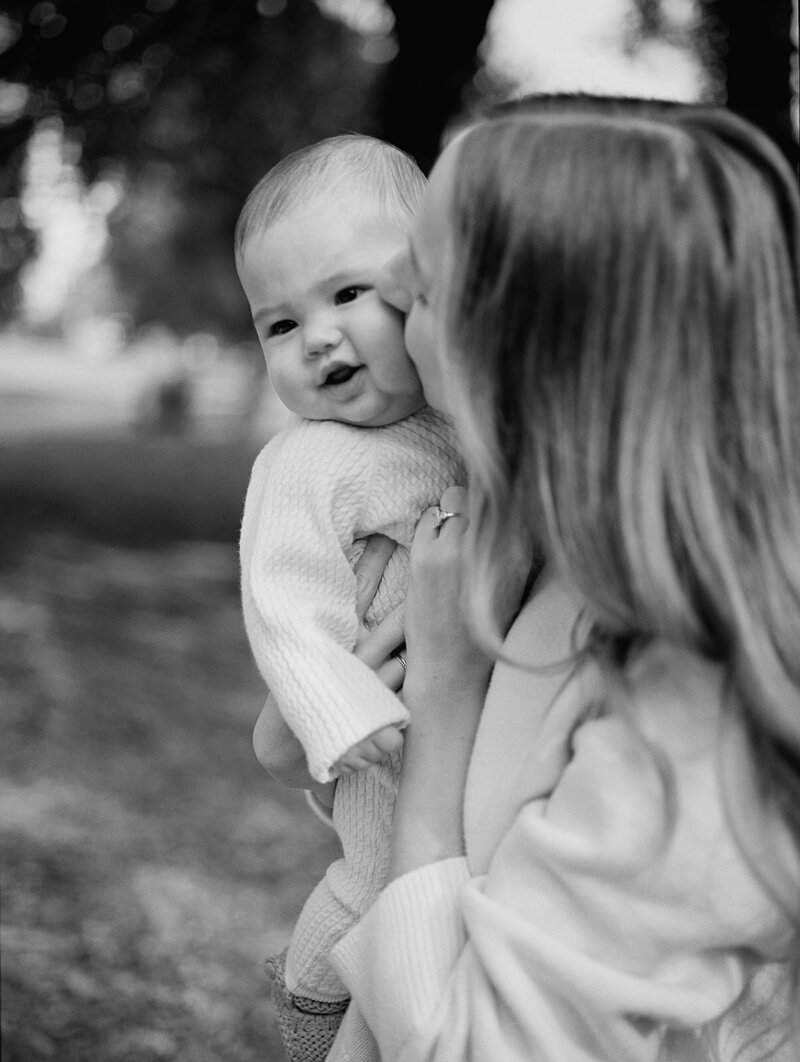 77639MBkin103101-R1-007-2B&W