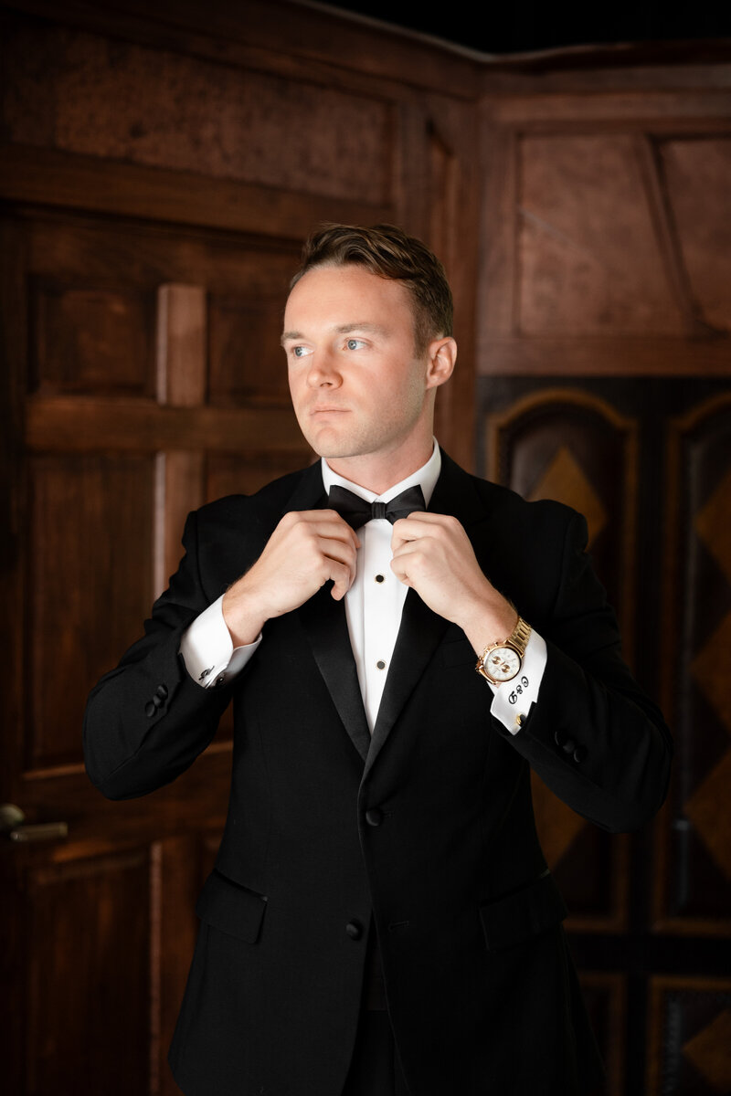 Indiana_Michigan_Wedding Planner_Lizton_Lizton Lodge_Getting Ready_Groom