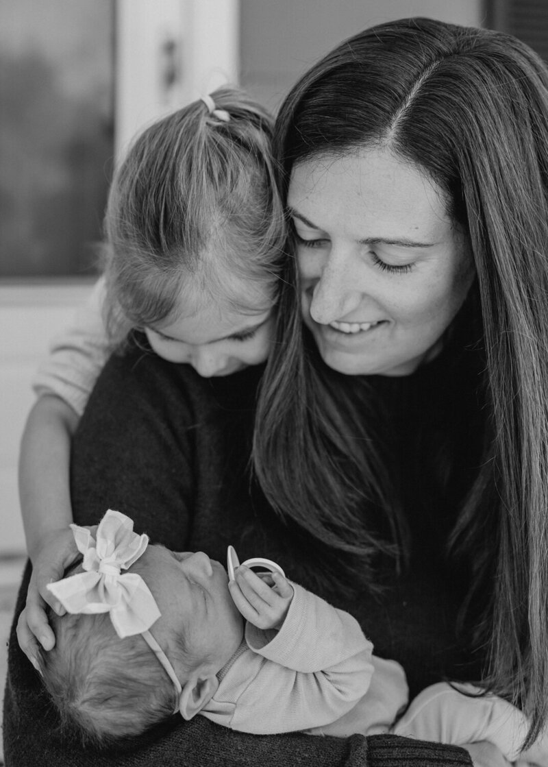 janosch-newborn-westchester-family-mini-241005-BW-04
