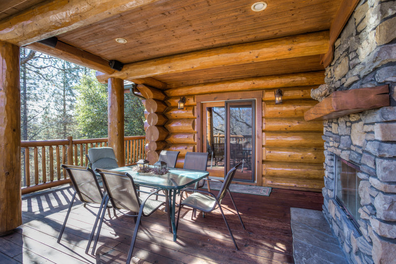 Moosehead Lodge Airbnb Yosemite National Park Bass Lake California Lodging Cabin Hotel Family Cabin Large8