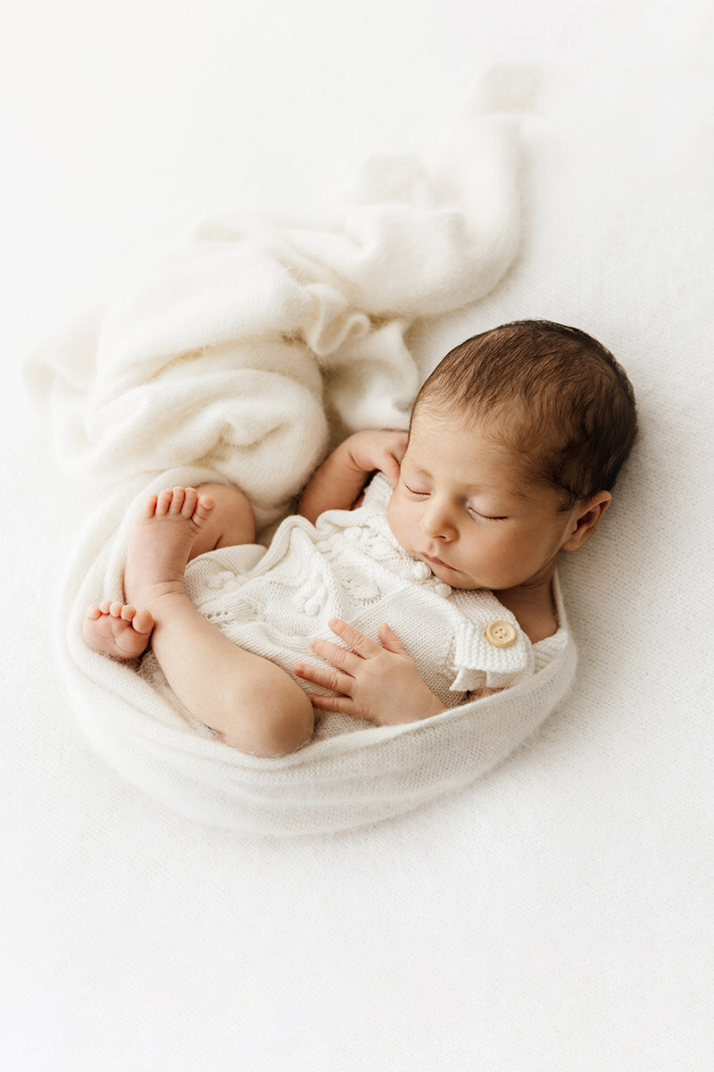 abu-dhabi-dubai-newborn-baby-photography