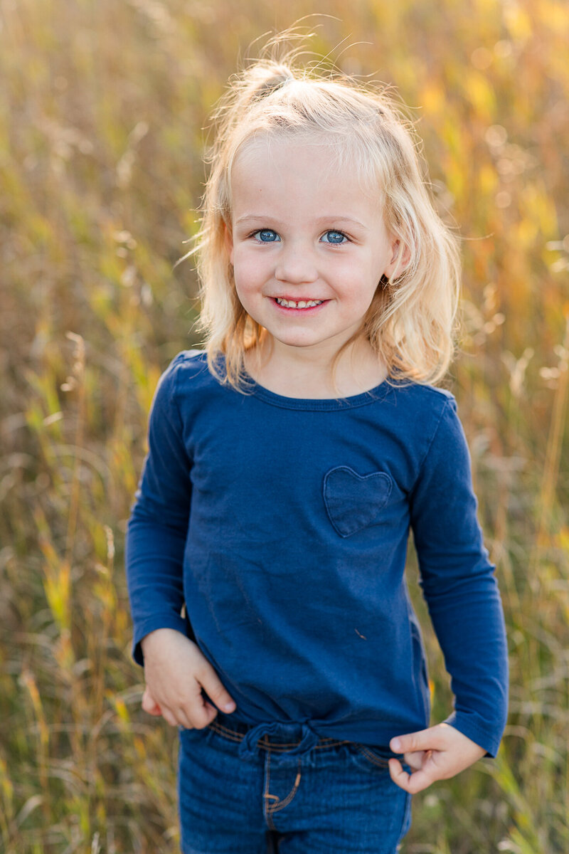 2024-krystal-moore-photography-buffalo-pound-family-session-fall-9