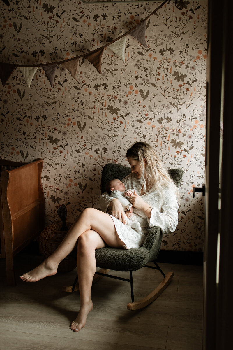 newbornshoot valkenswaard eindhoven fotograaf bergeijk fotoshoot newborn babyshoot gezinsshoot zwangerschapsshoot la nouk fotografie fotograaf