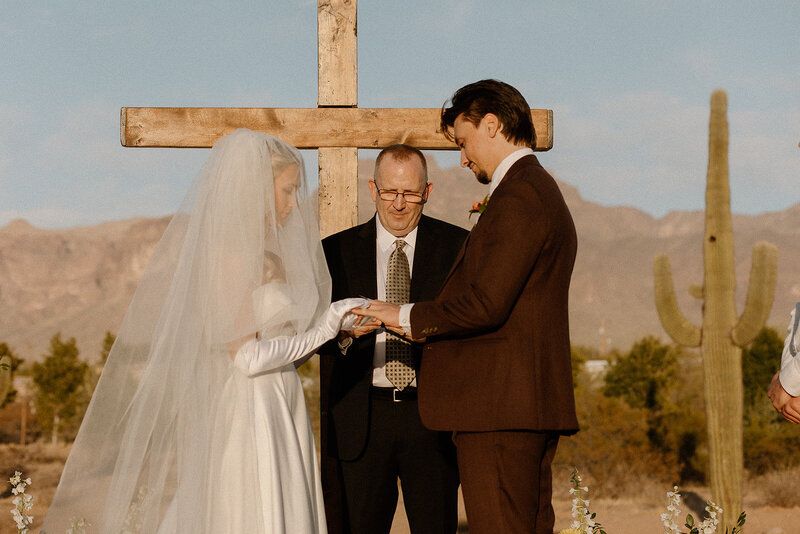 jami-oliver-wedding-preview-taylorraephotofilm-107