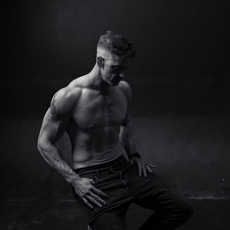 Houston Fitness Photographer BW Letter AB-23