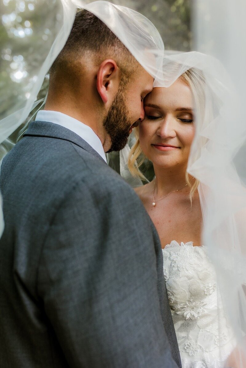 Bride and groom in Nashville