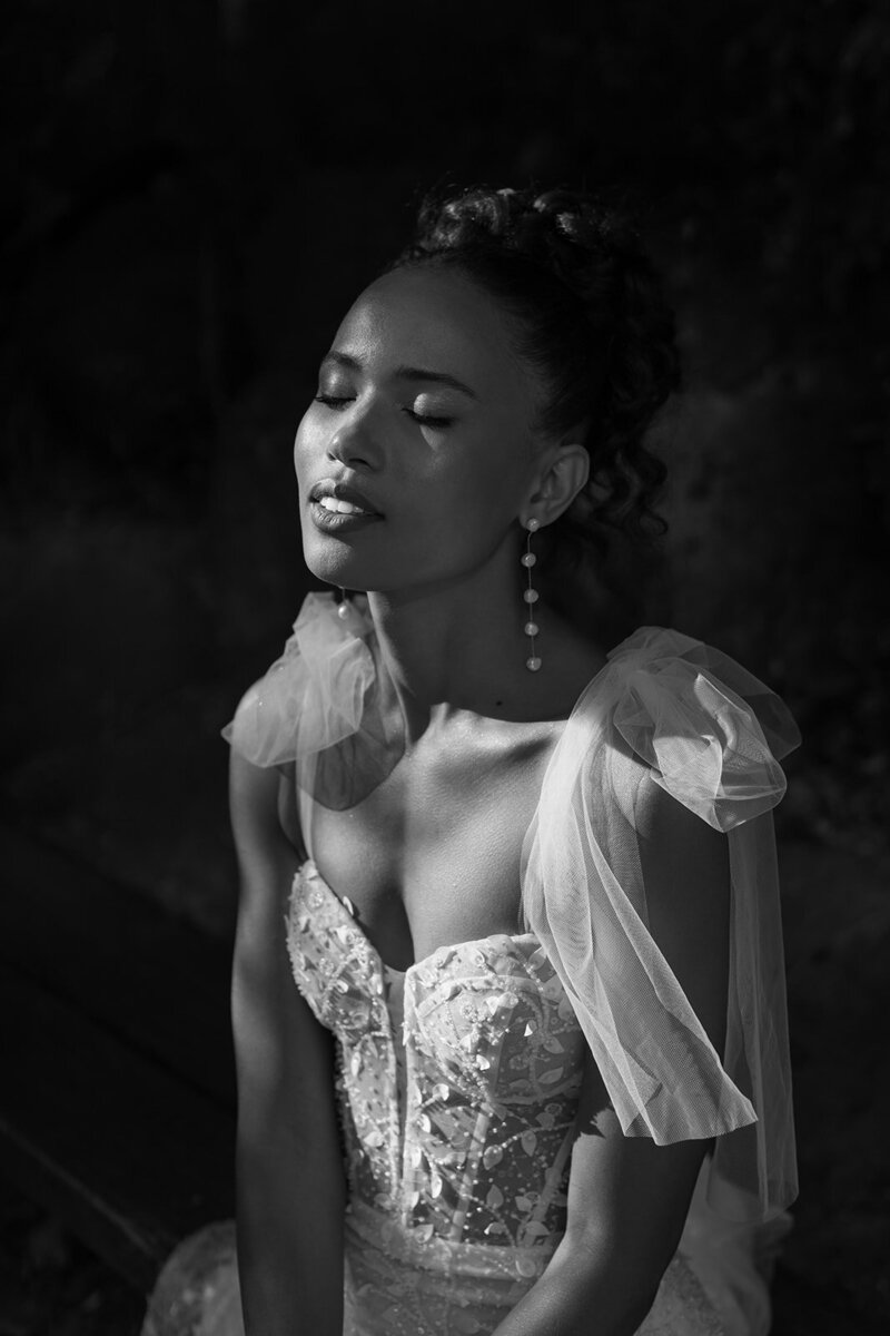 editorial-bride-portrait-the-wallace-vancouver-thegodards