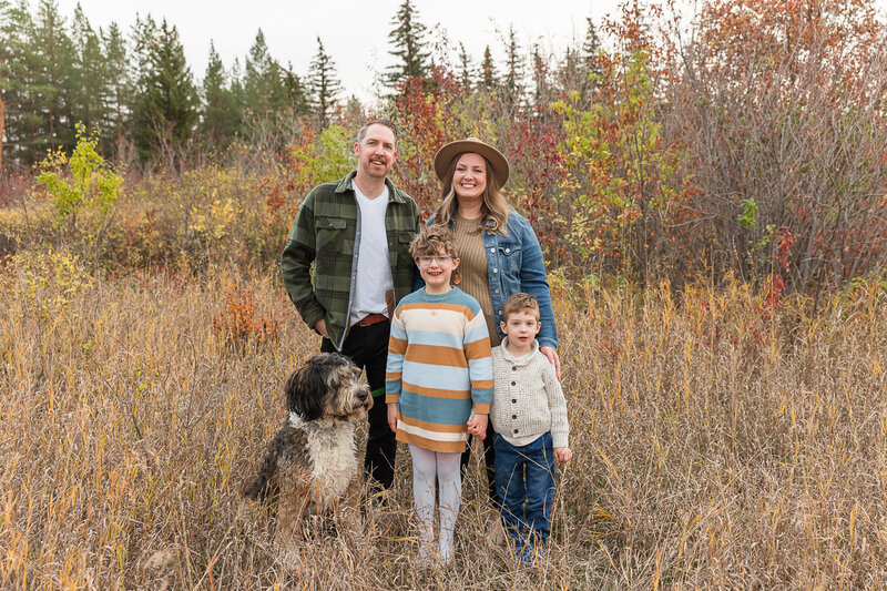 2024-krystal-moore-photography-moose-jaw-fall-family-photos-2