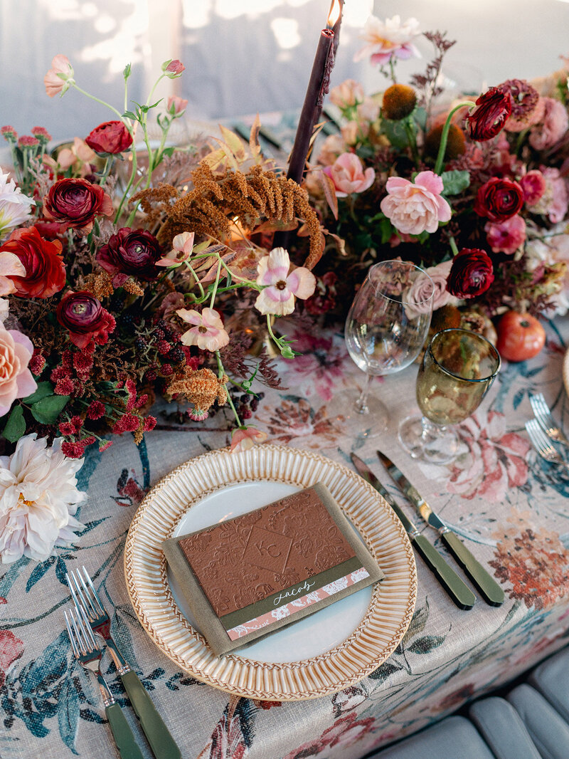 Autumn-Maximalist-Wedding-with-rich-tones-blue-velvet-draping-Ashley-Ludaescher-Photography-Vanessa-Noel-Events-0020
