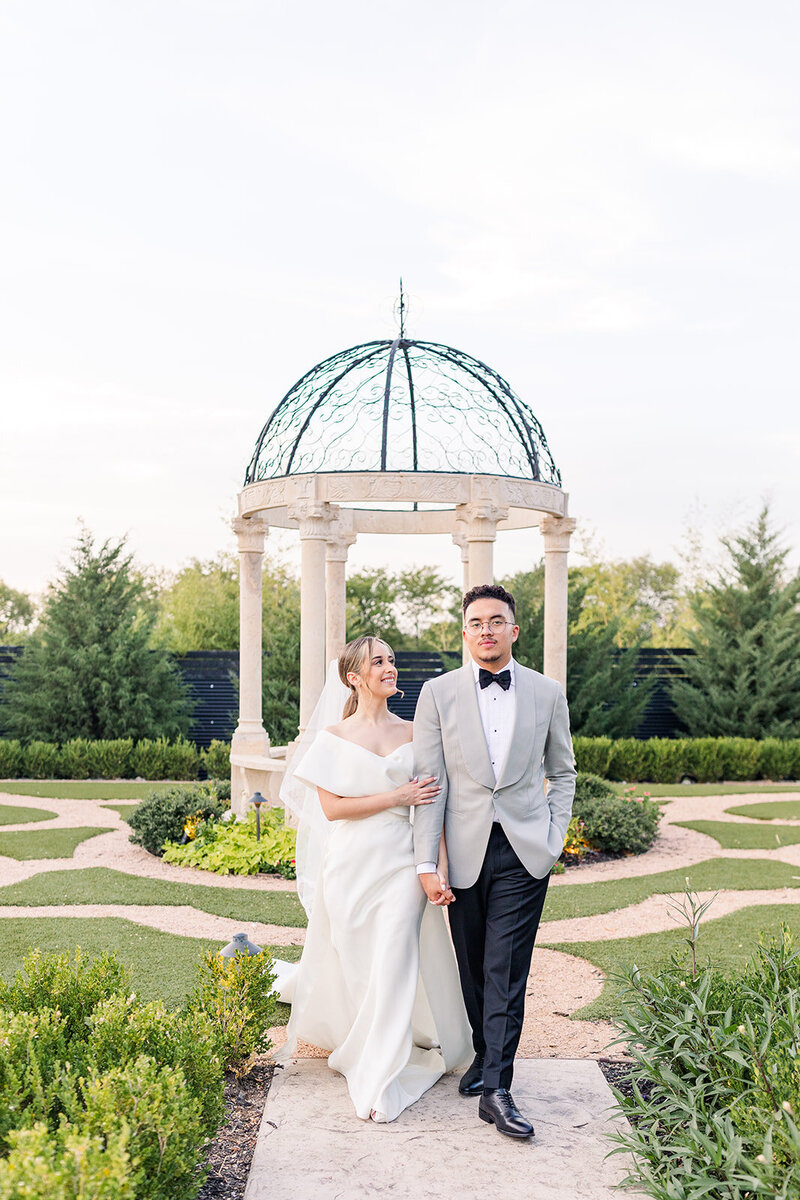 Lorena Ferraz and Gustavo Antonio Wedding _ Marissa Reib Photography _ Tulsa Wedding Photographer-874