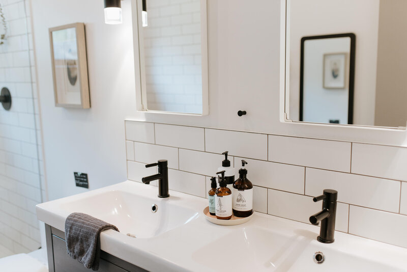 amber-turq-bathroom5