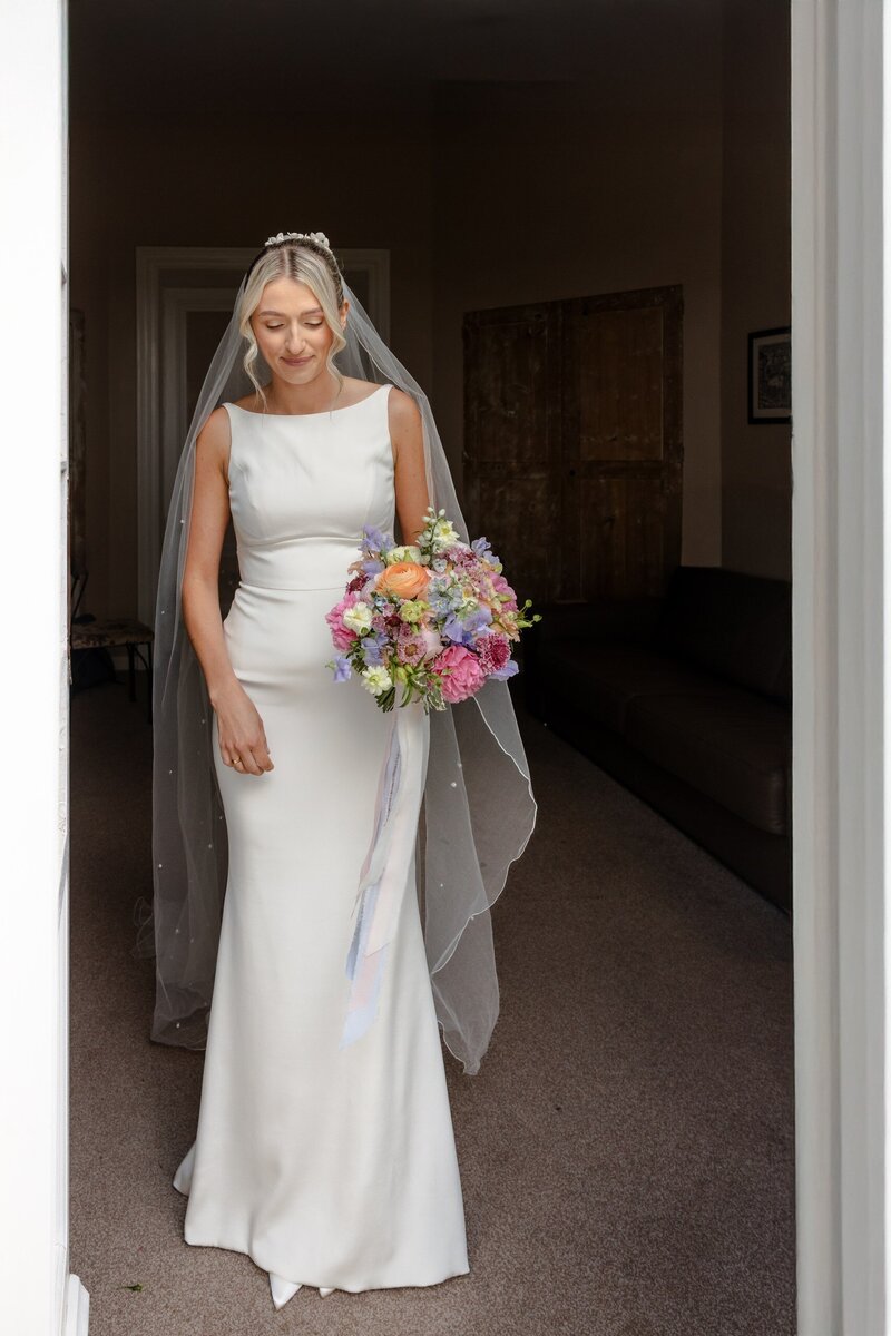 bride-getting-ready-french-chateau13