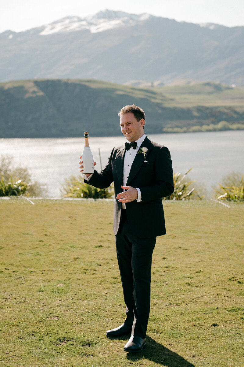 Melissa Clark Photography - Queenstown Photographer - Nicola & Matt Lake Hayes Wedding-388