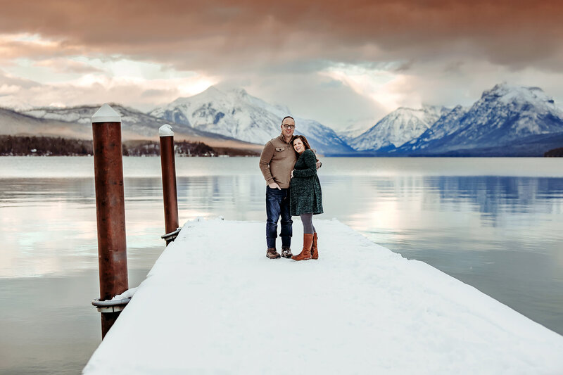 maternity photographer near glacier national park