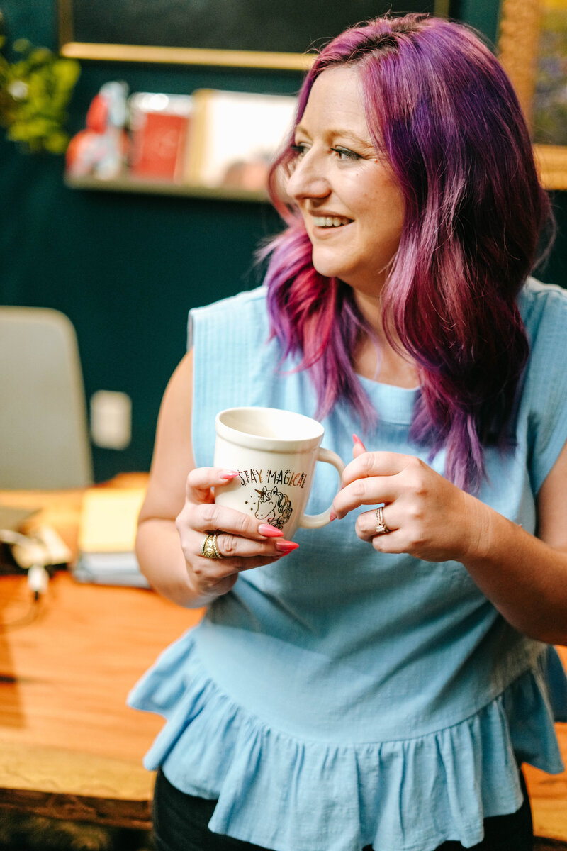 Photography Coaching | Karinda K | Karinda holding a cup