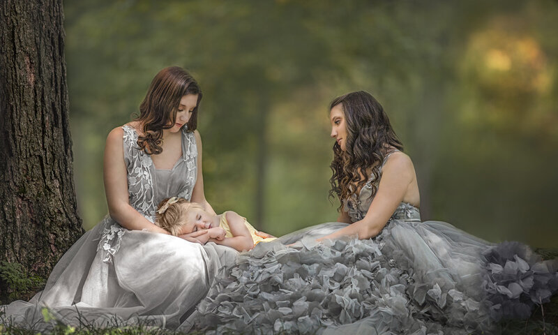  "A peaceful and serene outdoor sibling portrait session, capturing the natural bond and harmony between brothers and sisters amidst Ottawa’s beautiful landscapes."