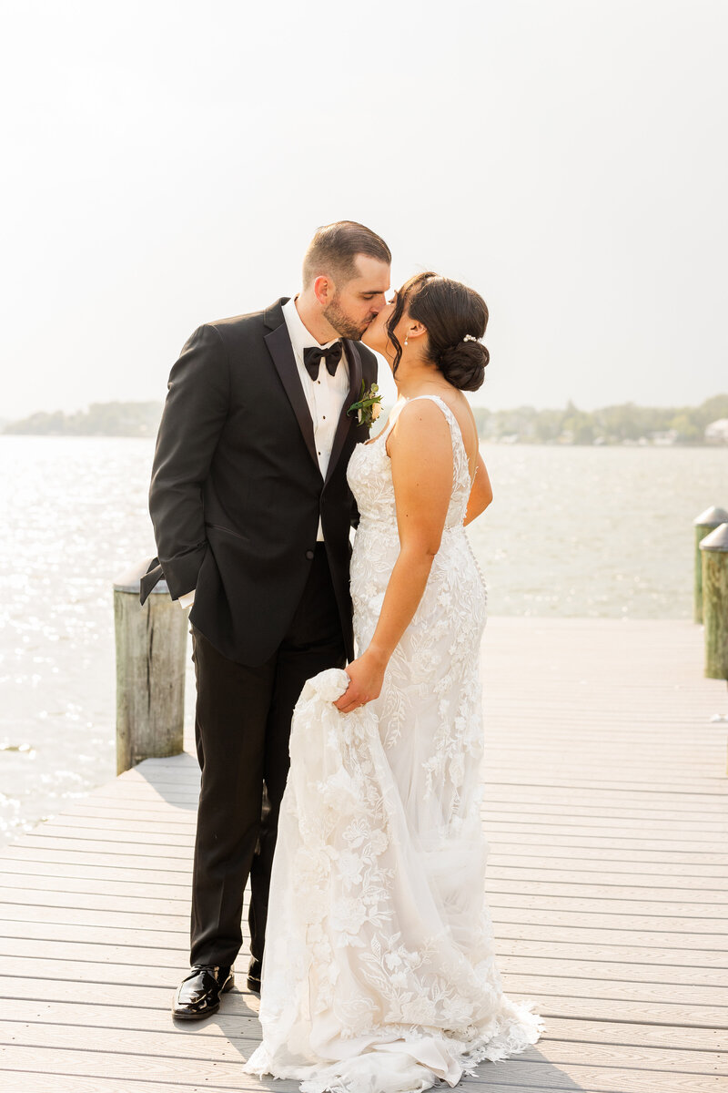 ashley-mac-photographs-new-jersey-new-york-connecticut-romantic-elegant-wedding-photography-warm-editing-24